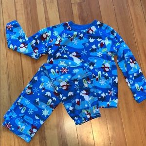 Children’s Place winter theme fleece pajama set
